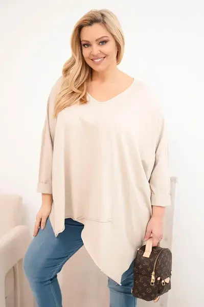 Dámska plus size blúzka s asymetrickým spodkom