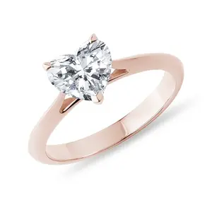 Prsten srdce s 1.0 ct lab grown diamantem v růžovém zlatě KLENOTA