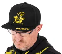 Black cat kšiltovka black flat peak cap
