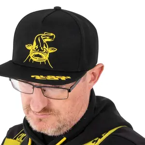 Black cat kšiltovka black flat peak cap