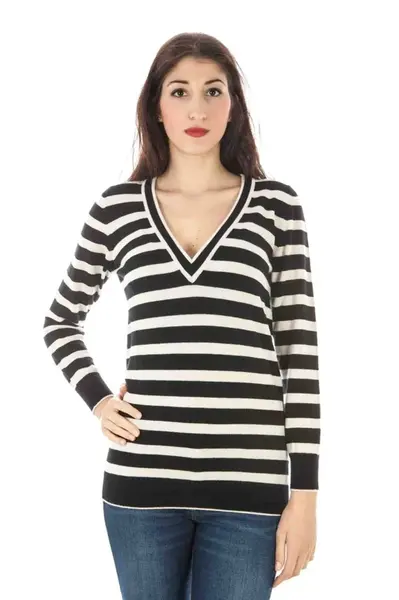 Dámský černý svetr Fred Perry