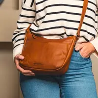 Dámská kožená crossbody kabelka The Chesterfield Brand Rachel - koňak